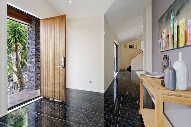 Photo of property in 97 Shaw Road, Oratia, Auckland, 0604