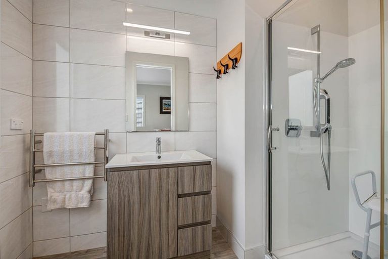 Photo of property in 7 Trevally Place, Snells Beach, 0920