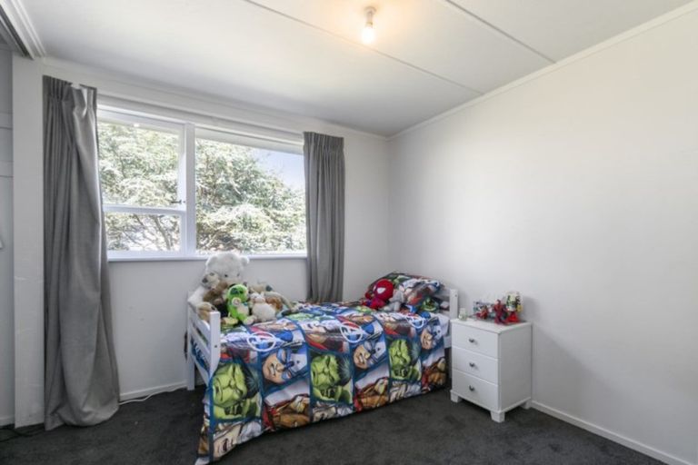 Photo of property in 1 Tuam Grove, Wainuiomata, Lower Hutt, 5014