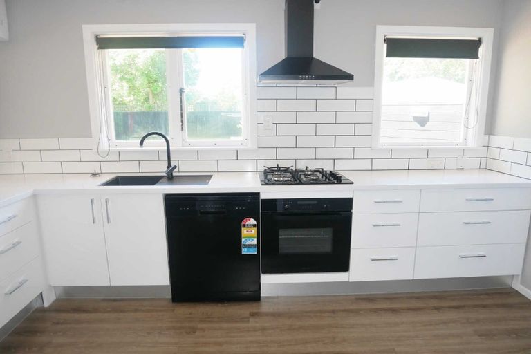 Photo of property in 12 Gregan Crescent, Burnside, Christchurch, 8053