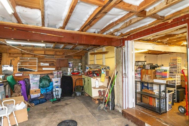 Photo of property in 68 Waldron Crescent, Green Island, Dunedin, 9018