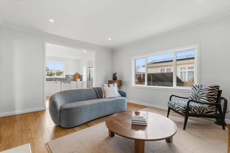 Photo of property in 11 Puriri Avenue, Te Puke, 3119