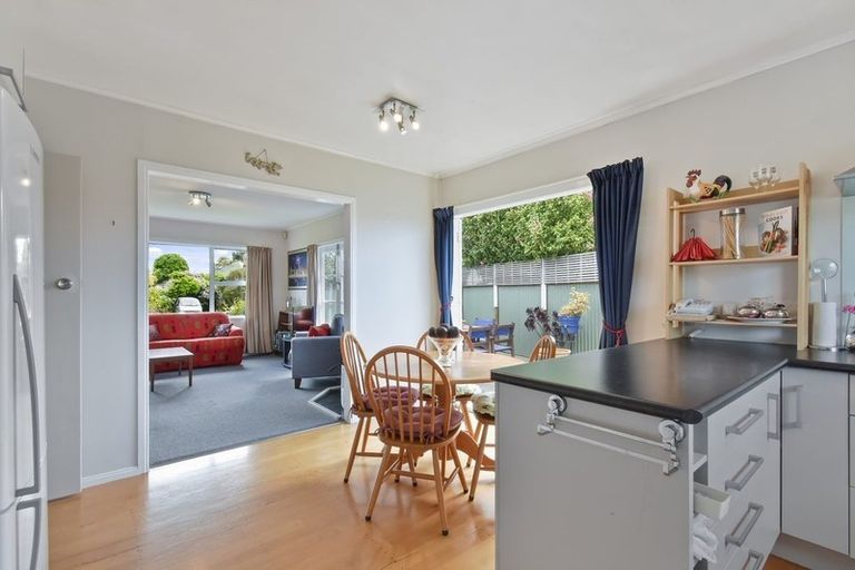 Photo of property in 2 Valentine Street, Papakura, 2110