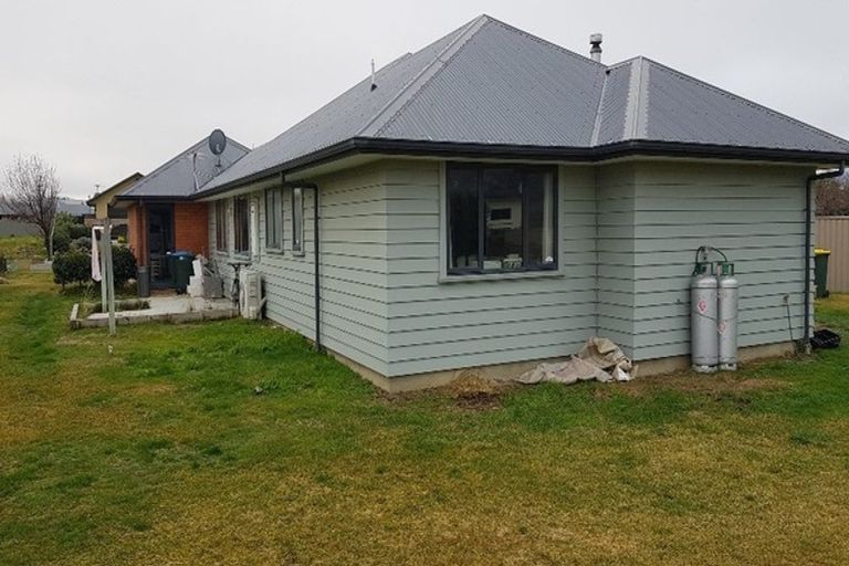 Photo of property in 8 De Bettencor Place, Mount Pisa, Cromwell, 9383