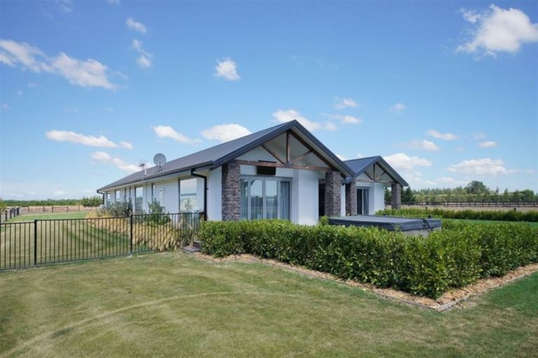 Photo of property in 72 Tupelo Place, Swannanoa, Rangiora, 7476