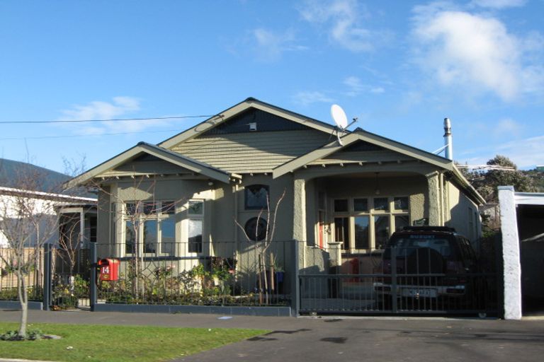 Photo of property in 14 West Avenue, Saint Clair, Dunedin, 9012