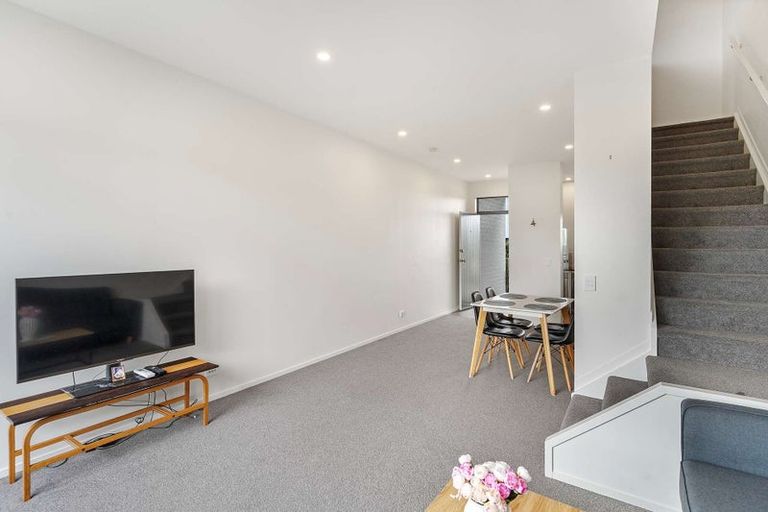 Photo of property in 21 Alliance Lane, Papakura, 2110