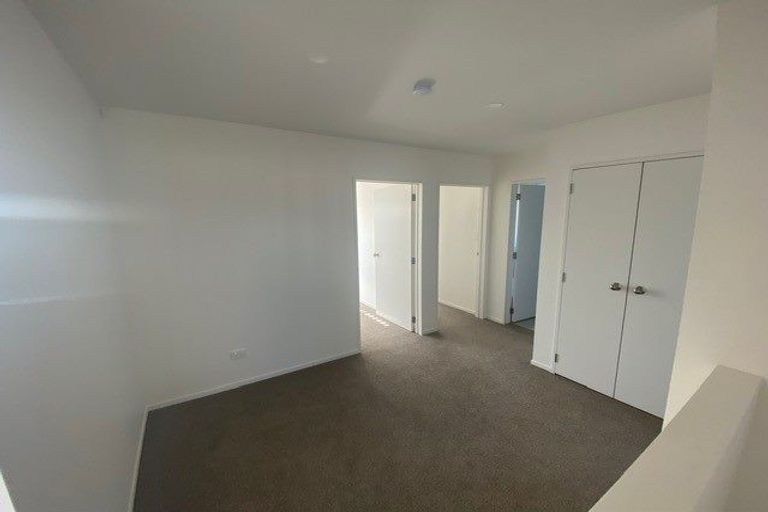 Photo of property in 49 Black Beech Crescent, Takanini, 2110