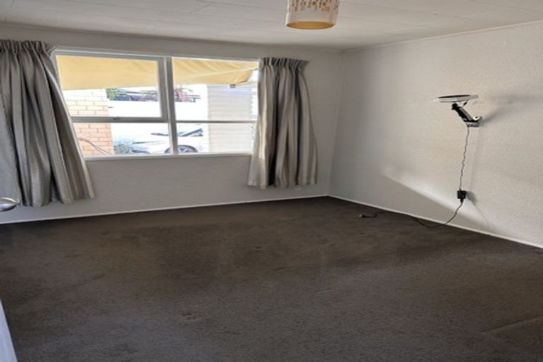 Photo of property in 31 Whitford Road, Howick, Auckland, 2014