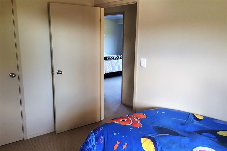 Photo of property in 136 Stratford Drive, Cable Bay, 0420