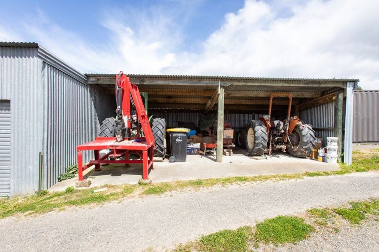 Photo of property in 143 Adelaide Road, Dannevirke, 4930