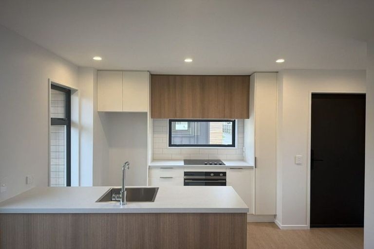 Photo of property in 4/26 Hargest Crescent, Sydenham, Christchurch, 8023