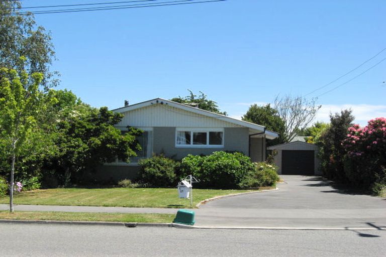 Photo of property in 279 Avonhead Road, Avonhead, Christchurch, 8042