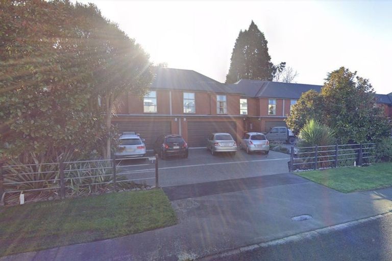 Photo of property in 9 Athol Terrace, Upper Riccarton, Christchurch, 8041