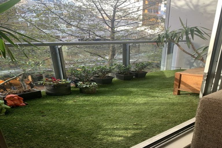 Photo of property in Gerondis Bldg Apartments, 205/60 Willis Street, Wellington Central, Wellington, 6011