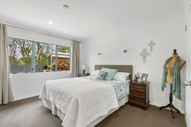 Photo of property in 122 Dalton Drive, Papamoa Beach, Papamoa, 3118