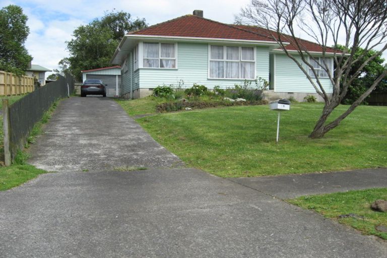 Photo of property in 16 Paine Place, Mangere, Auckland, 2022