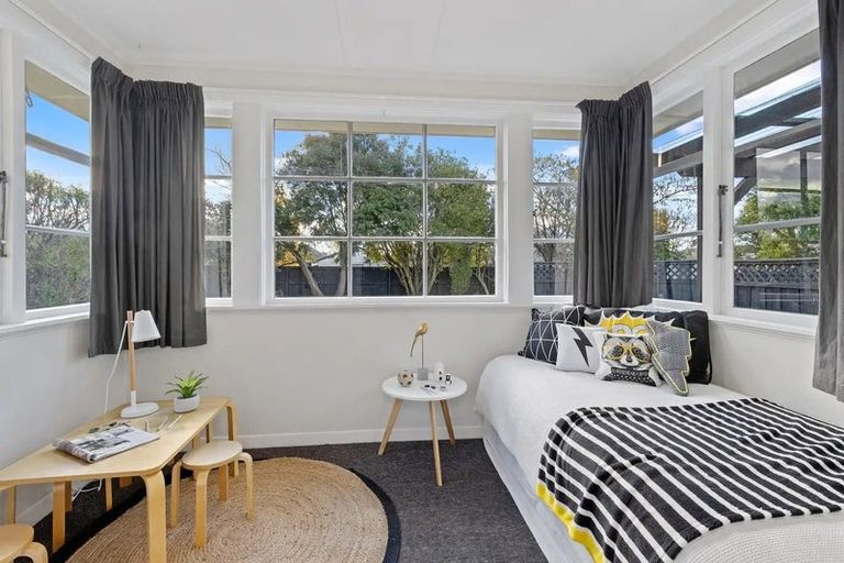 Photo of property in 41 Momorangi Crescent, Redwood, Christchurch, 8051