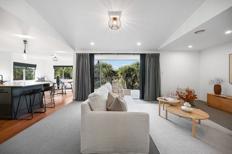 Photo of property in 7 Tarrango Way, Rototuna, Hamilton, 3210