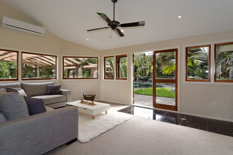 Photo of property in 97 Shaw Road, Oratia, Auckland, 0604