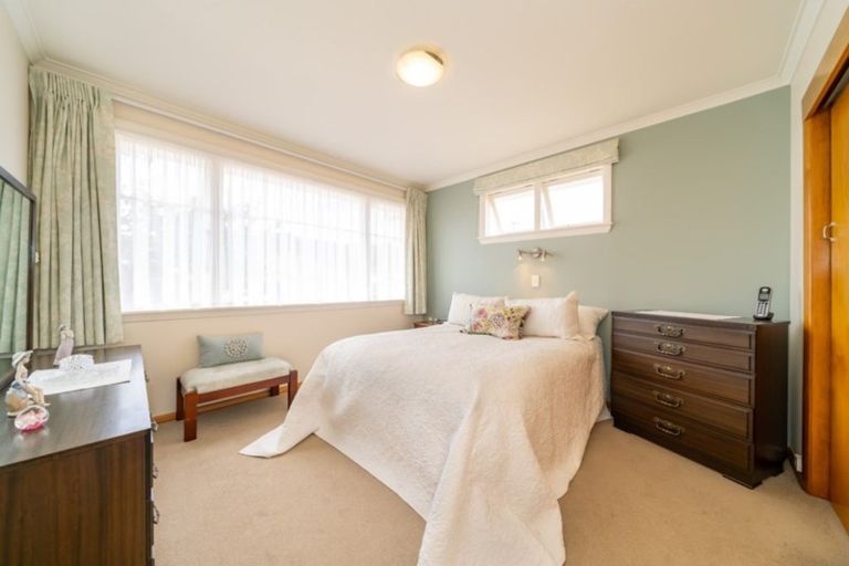 Photo of property in 96 Fraser Crescent, Elderslea, Upper Hutt, 5018