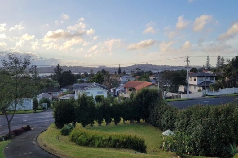 Photo of property in 81 Taylor Road, Mangere Bridge, Auckland, 2022