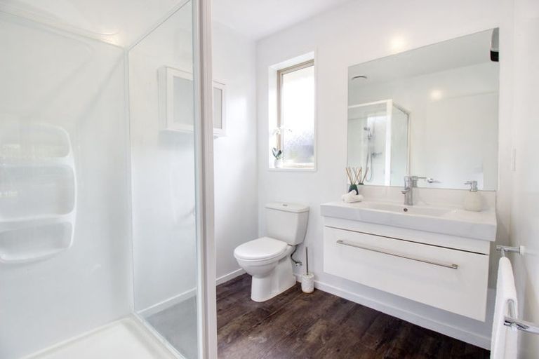 Photo of property in 33 Little Oaks Drive, Yaldhurst, Christchurch, 8042