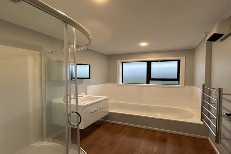 Photo of property in 5 Colorado Grove, Brooklyn, Wellington, 6021