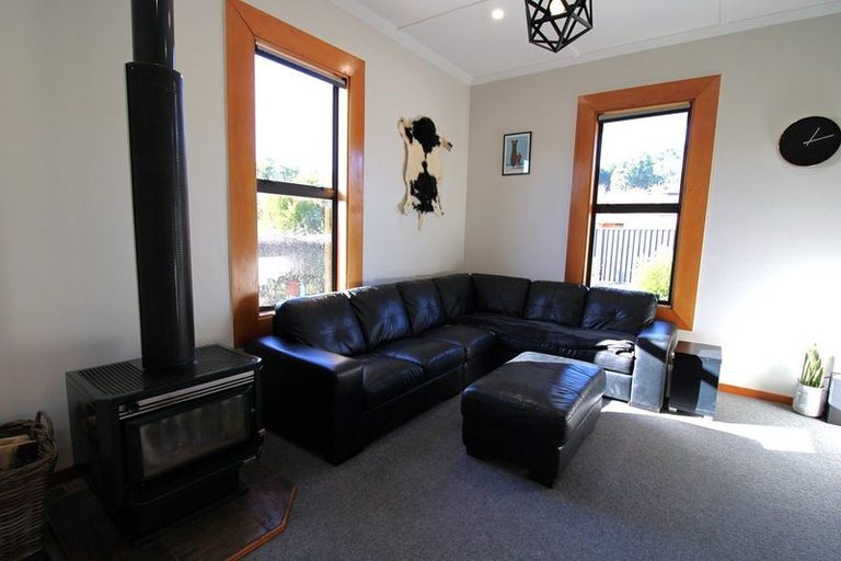 Photo of property in 27 Brighton Road, Green Island, Dunedin, 9018