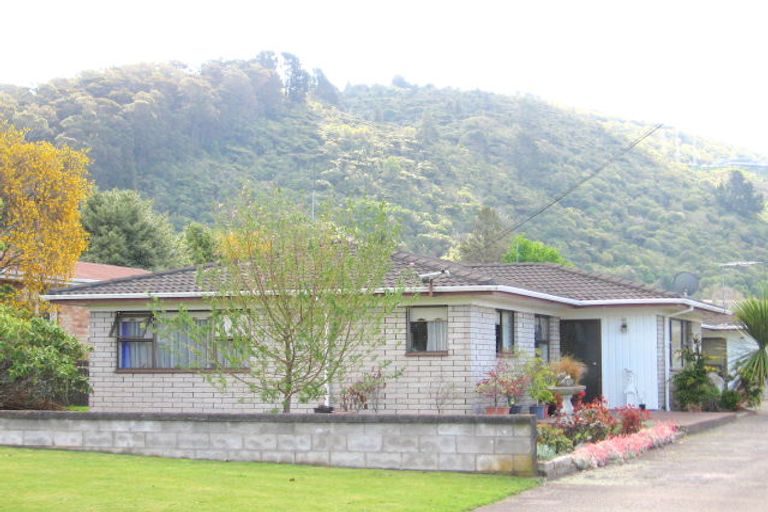 Photo of property in 25a Fairview Road, Western Heights, Rotorua, 3015