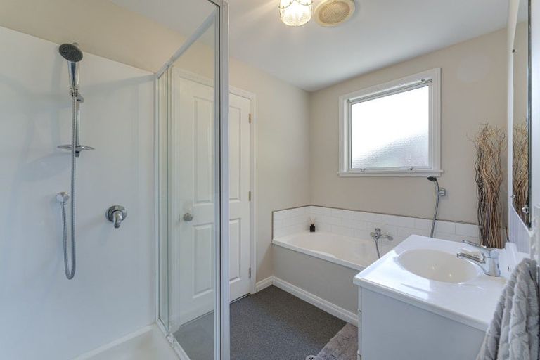 Photo of property in 2 Mayo Place, Cromwell, 9310