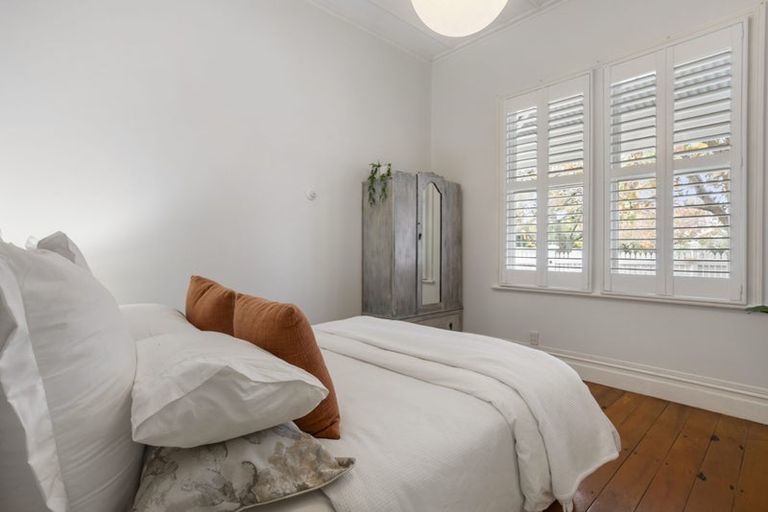 Photo of property in 12 Wynyard Road, Mount Eden, Auckland, 1024