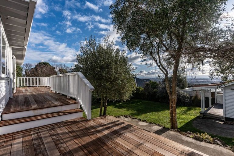 Photo of property in 123 Hackthorne Road, Cashmere, Christchurch, 8022