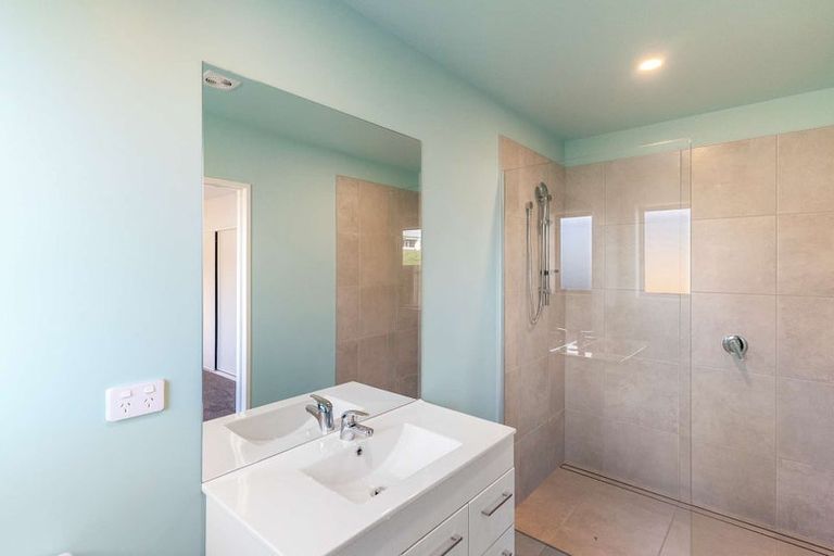 Photo of property in 85a Marine Parade, North New Brighton, Christchurch, 8083