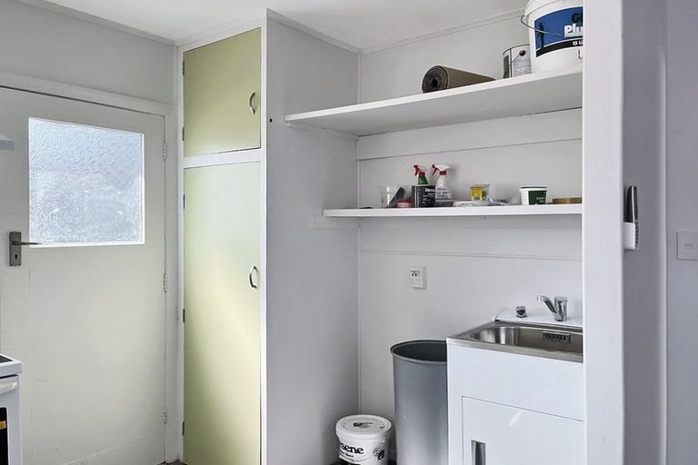 Photo of property in 18 Douglas Street, West End, Palmerston North, 4412