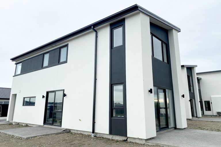 Photo of property in 66 Manakura Street, Russley, Christchurch, 8042