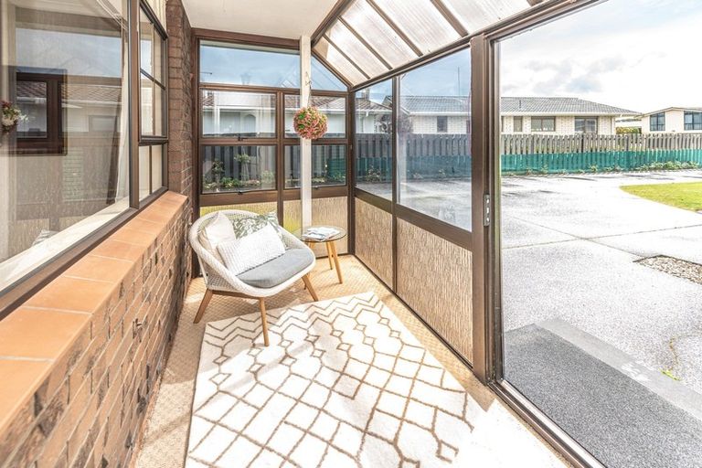 Photo of property in 6b Akepiro Place, Tawhero, Whanganui, 4501