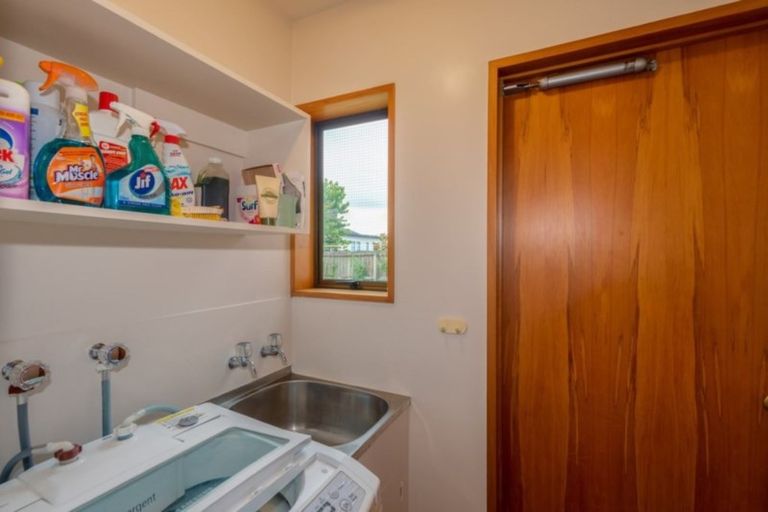 Photo of property in 2/30b Taylors Avenue, Bryndwr, Christchurch, 8052