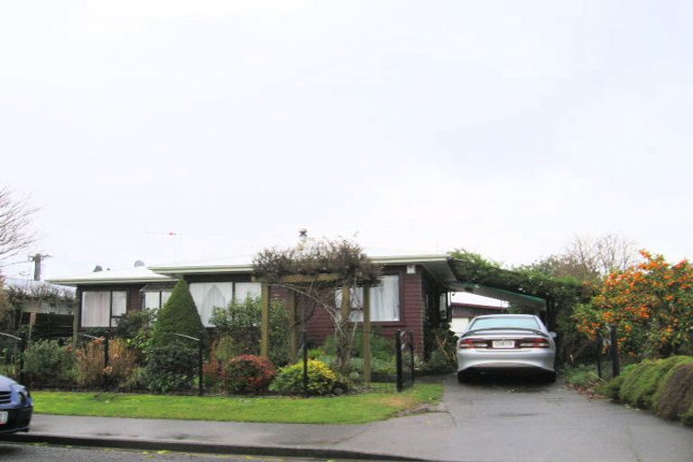 Photo of property in 233 Sunnybank Crescent, Camberley, Hastings, 4120