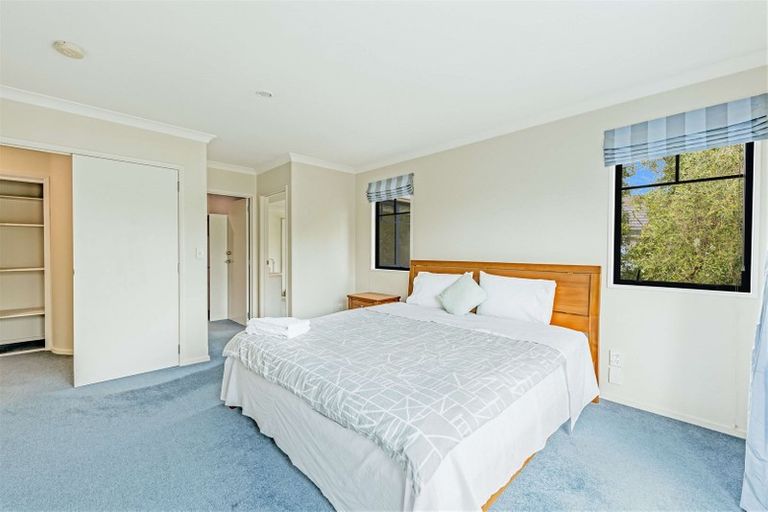 Photo of property in 44 Chateau Drive, Burnside, Christchurch, 8053