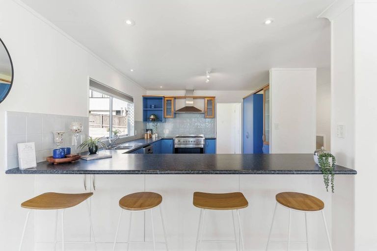 Photo of property in 141 Pah Road, Cockle Bay, Auckland, 2014