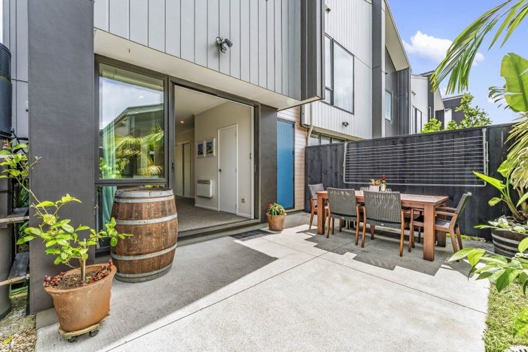 Photo of property in 10 Walter Merton Road, Hobsonville, Auckland, 0616