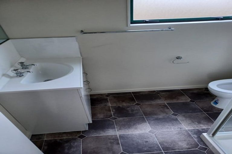 Photo of property in 256 Triangle Road, Massey, Auckland, 0614