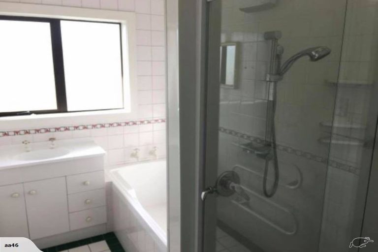 Photo of property in 401 Wairakei Road, Burnside, Christchurch, 8053