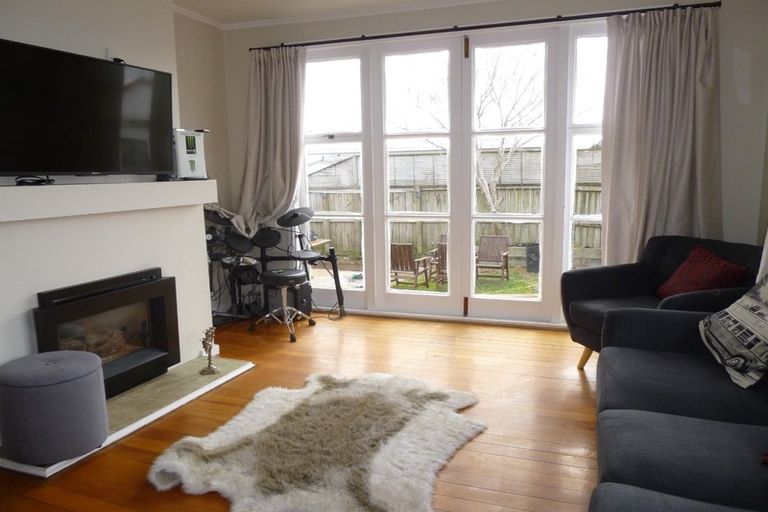 Photo of property in 15 Tranmere Road, Fairfield, Hamilton, 3214