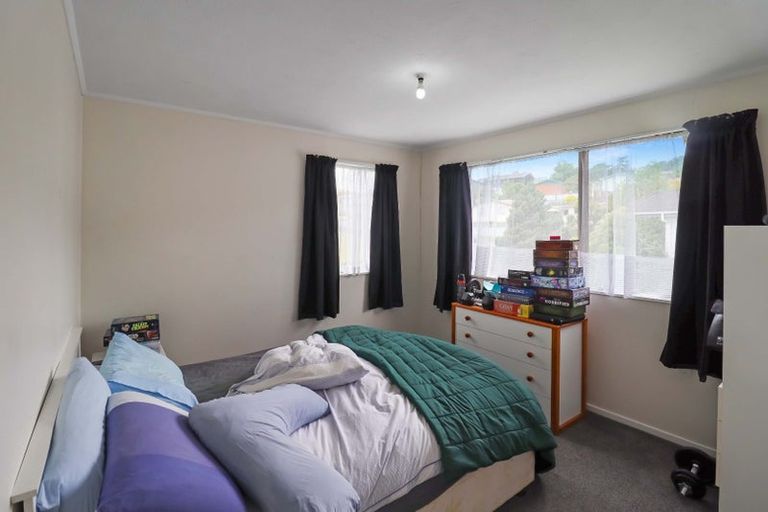 Photo of property in 12 Blueberry Grove, Timberlea, Upper Hutt, 5018
