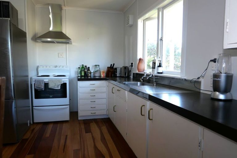Photo of property in 9 Iti Street, Otaki, 5512