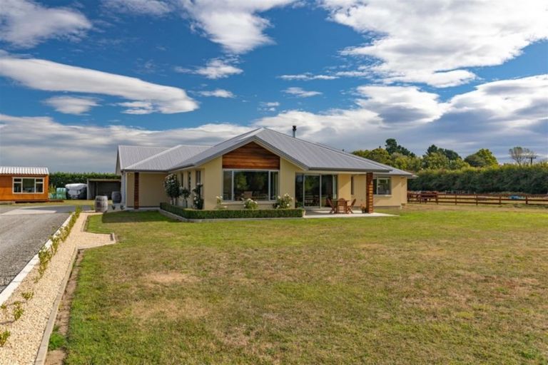 Photo of property in 1378 Poyntzs Road, West Eyreton, Rangiora, 7475