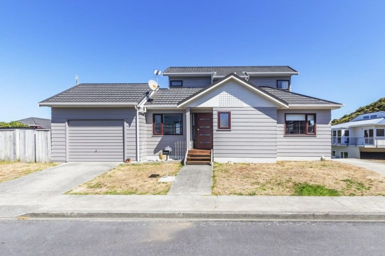 Photo of property in 34 Wye Street, Island Bay, Wellington, 6023