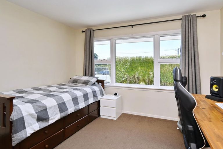 Photo of property in 49 Vancouver Crescent, Wainoni, Christchurch, 8061